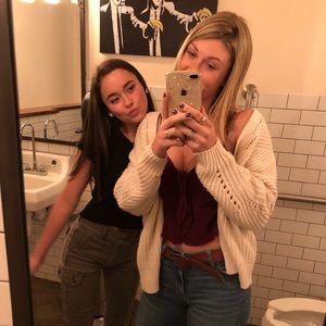 Meet your Posher, Addison